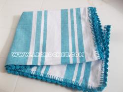 Torchon avec une bordure au crochet