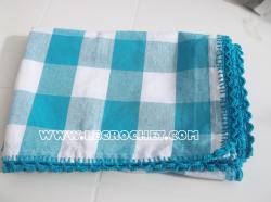 Torchon customisé avec une bordure au crochet