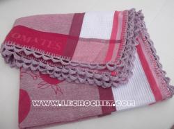 Torchon avec une bordure au crochet